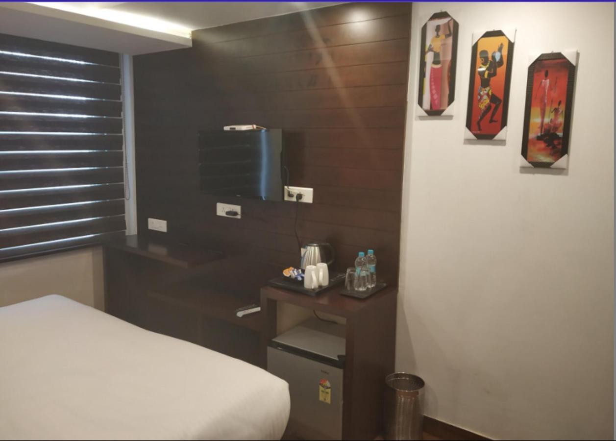 Yashshree Mussoorie Mall Road Экстерьер фото