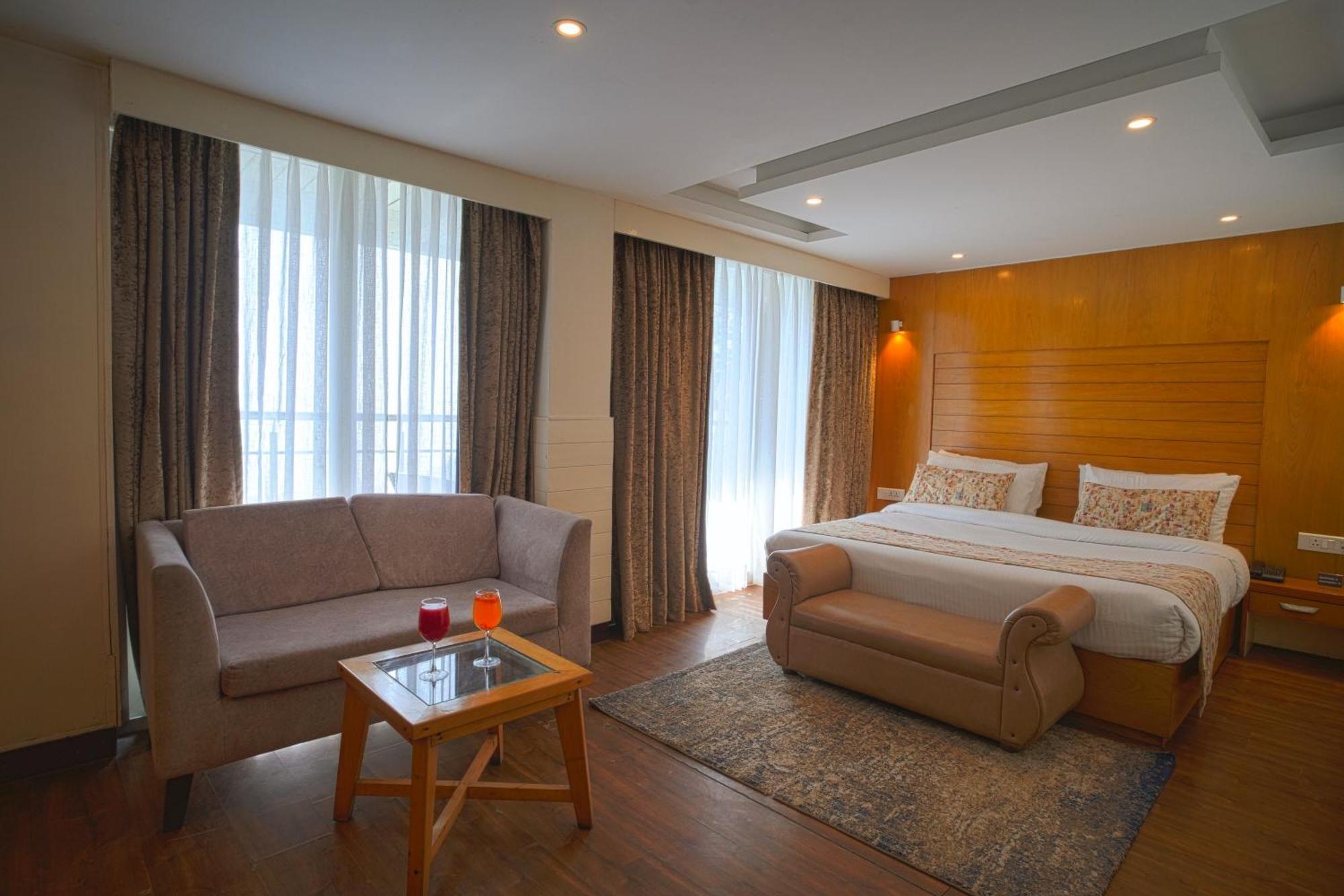 Yashshree Mussoorie Mall Road Экстерьер фото