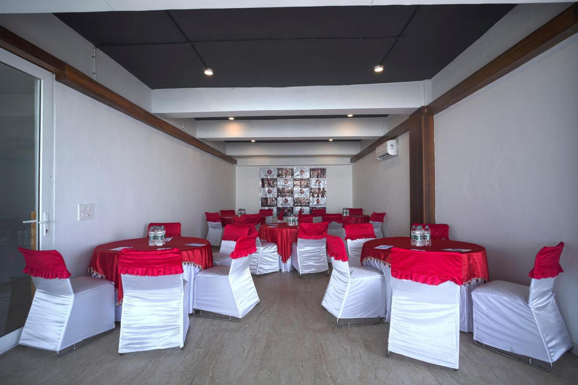 Yashshree Mussoorie Mall Road Экстерьер фото