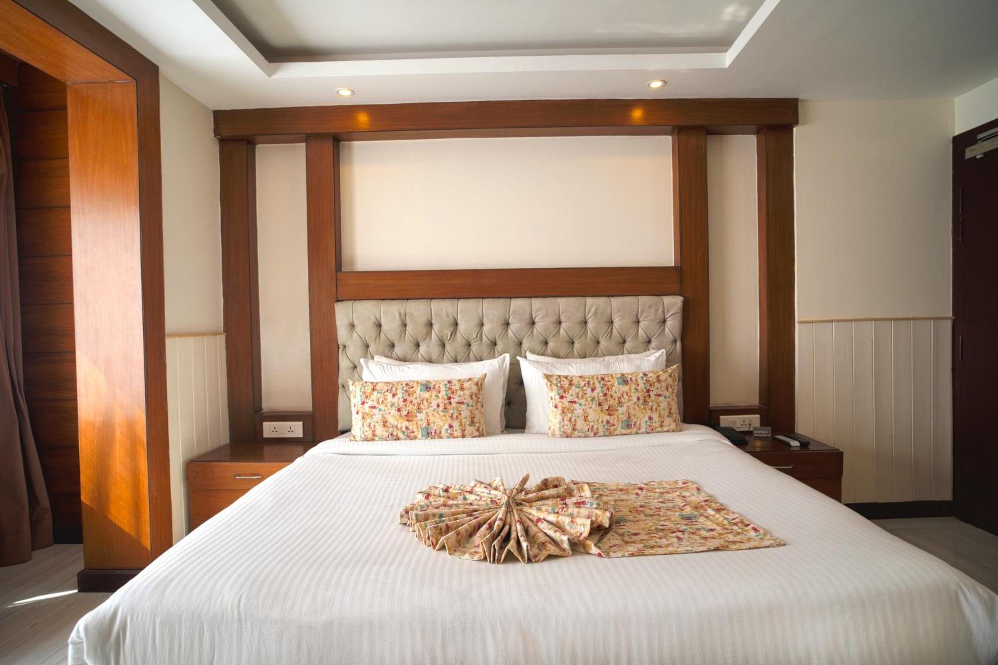 Yashshree Mussoorie Mall Road Экстерьер фото